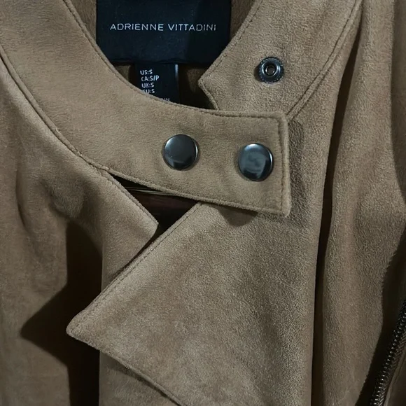 Jacket - Picture 3 of 4